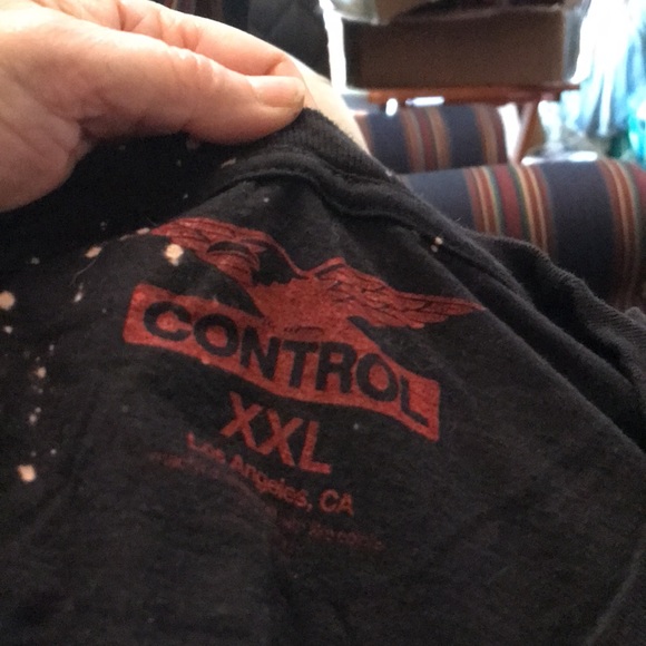 Control t Shirt - Picture 3 of 3